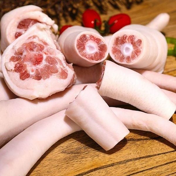 Đuôi Heo Tươi Sống